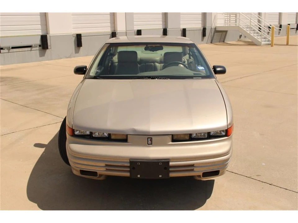 1997 Oldsmobile Cutlass Supreme - Image 23 of 31
