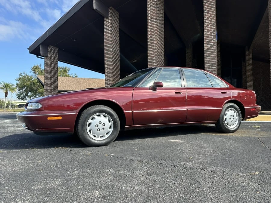 1997 Oldsmobile 88 - Image 5 of 14