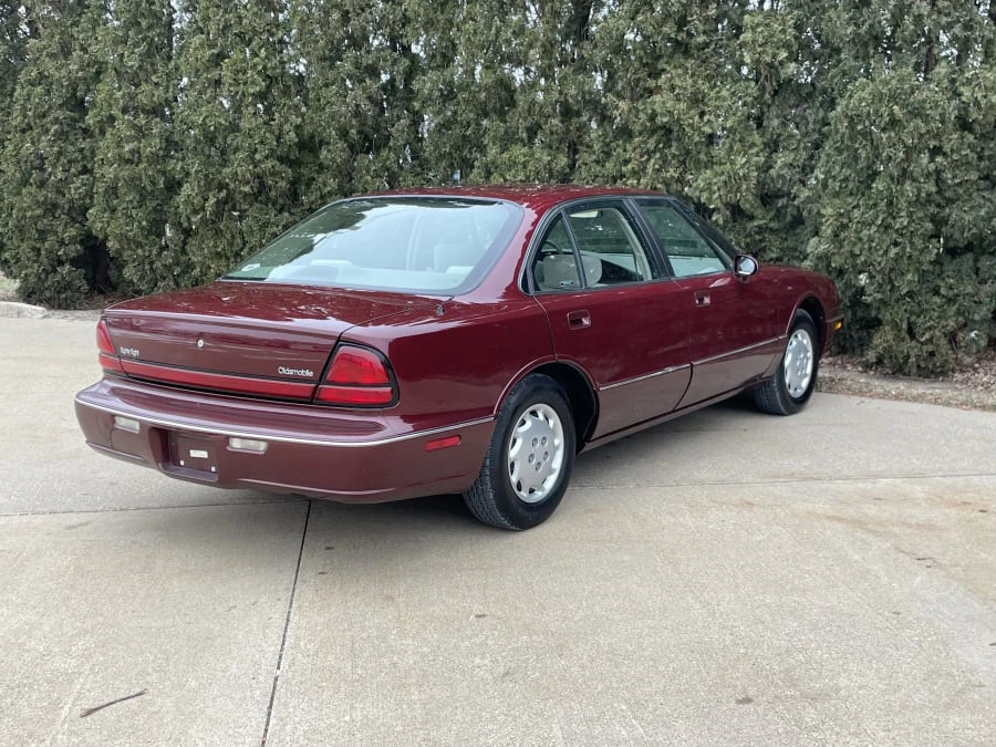 1997 Oldsmobile 88 - Image 15 of 28