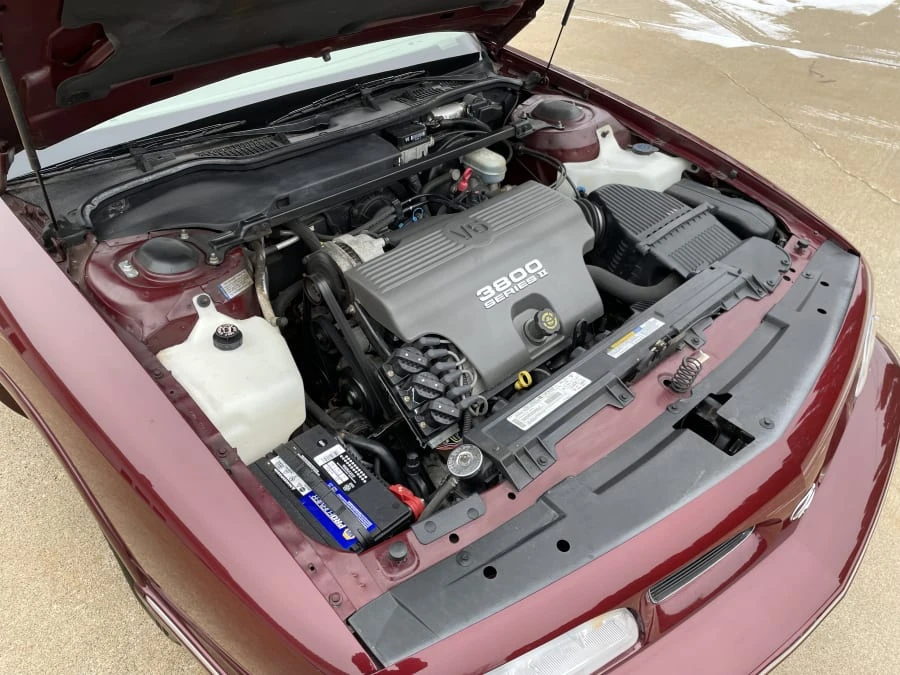 1997 Oldsmobile 88 - Image 27 of 28