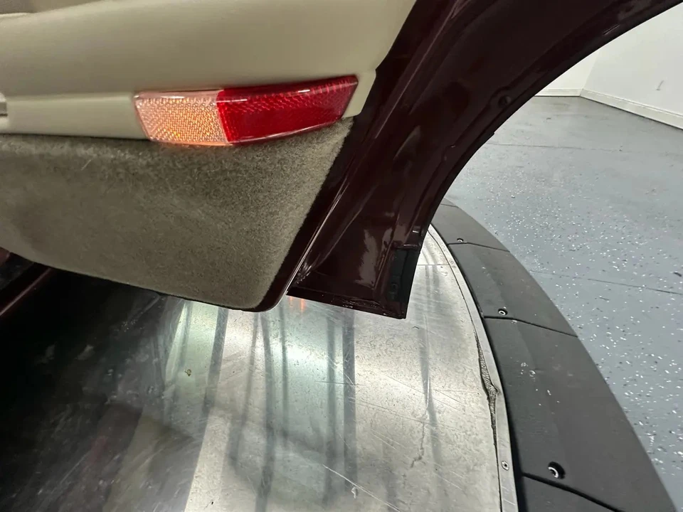 1997 Oldsmobile 88 - Image 17 of 31