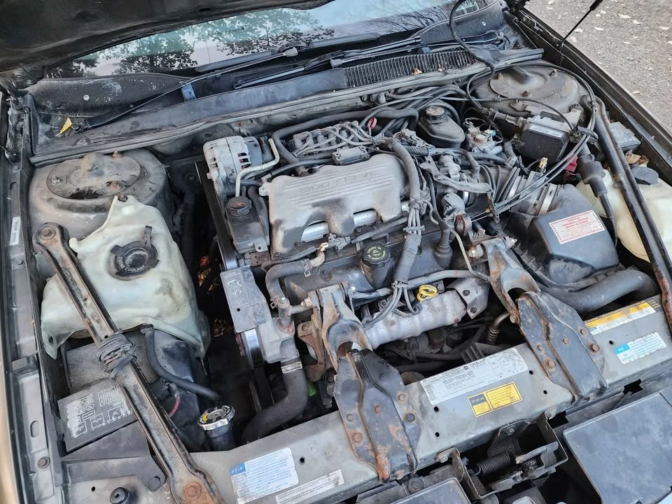 1997 Oldsmobile Cutlass - Image 17 of 19