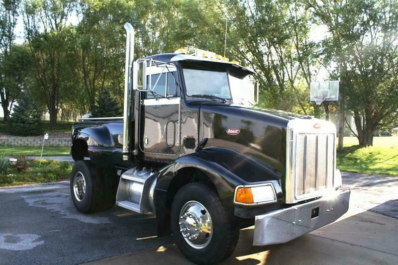 1997 Peterbilt 379 - Image 2 of 5