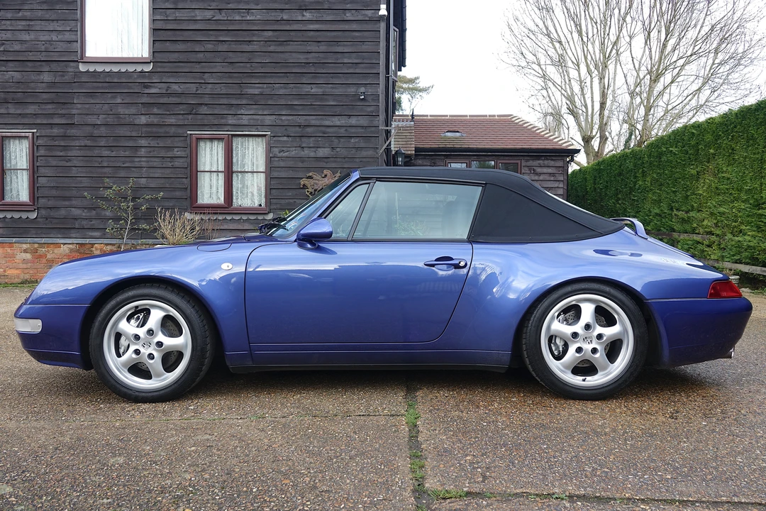 1997 Porsche 993 Carrera 4 - Image 11 of 17