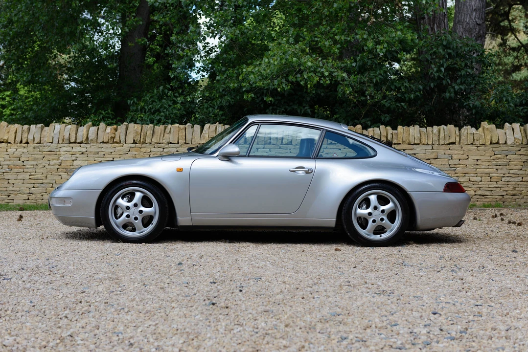1997 Porsche 993 Carrera 4 - Image 9 of 31