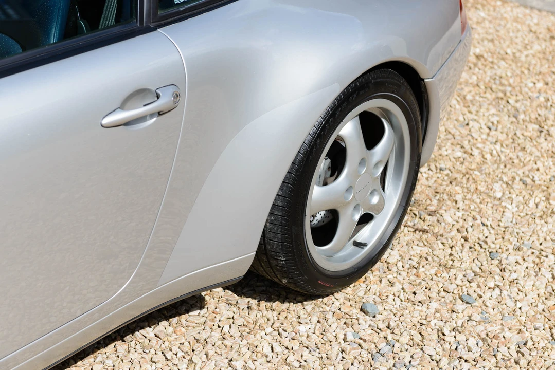 1997 Porsche 993 Carrera 4 - Image 15 of 31