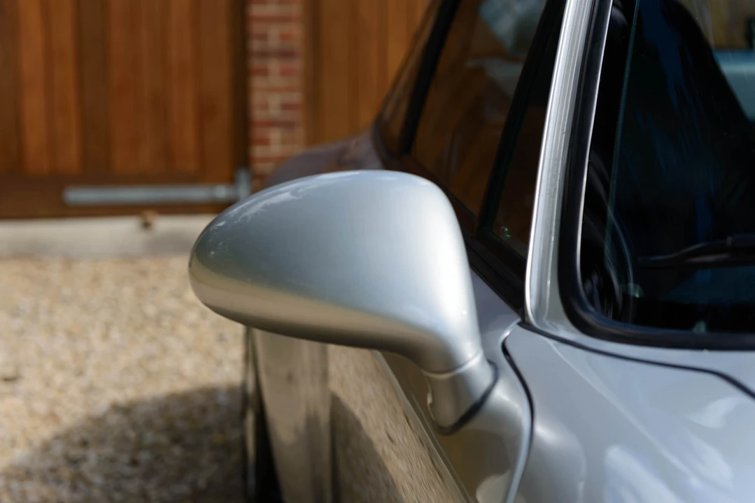1997 Porsche 993 Carrera 4 - Image 26 of 31