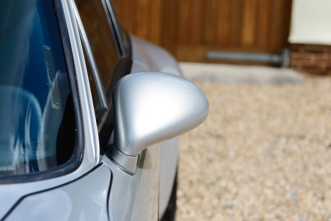 1997 Porsche 993 Carrera 4 - Image 27 of 31