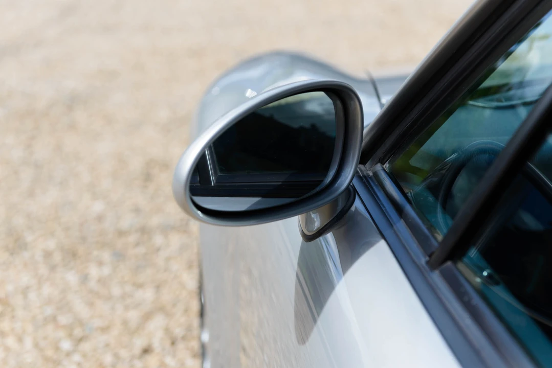 1997 Porsche 993 Carrera 4 - Image 28 of 31