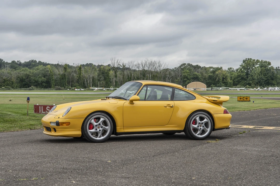 1997 Porsche 993 Carrera 4S - Image 16 of 31
