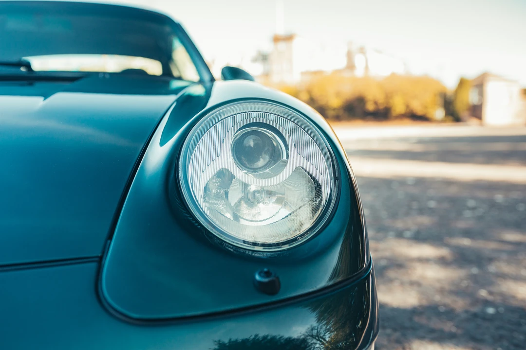 1997 Porsche 993 Carrera 4S - Image 21 of 31