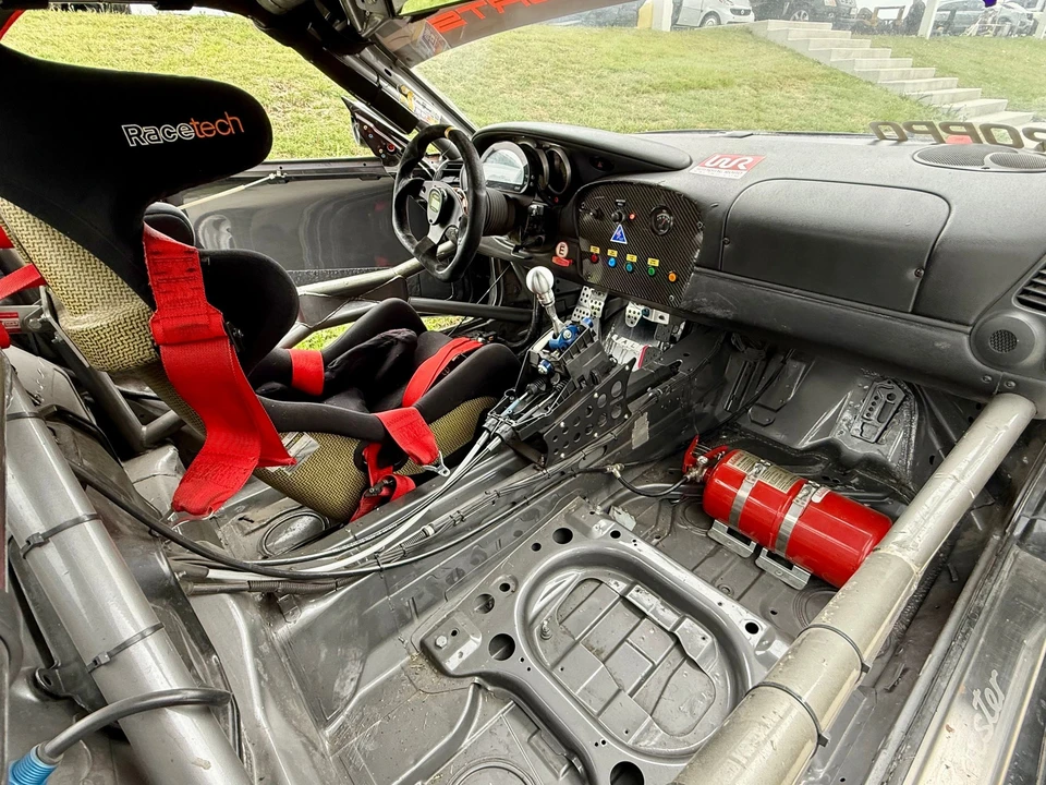 1997 Porsche 986 Boxster - Image 14 of 17