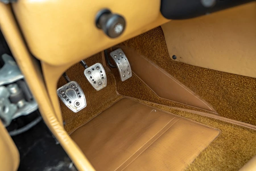 1997 Panoz Roadster - Image 13 of 19