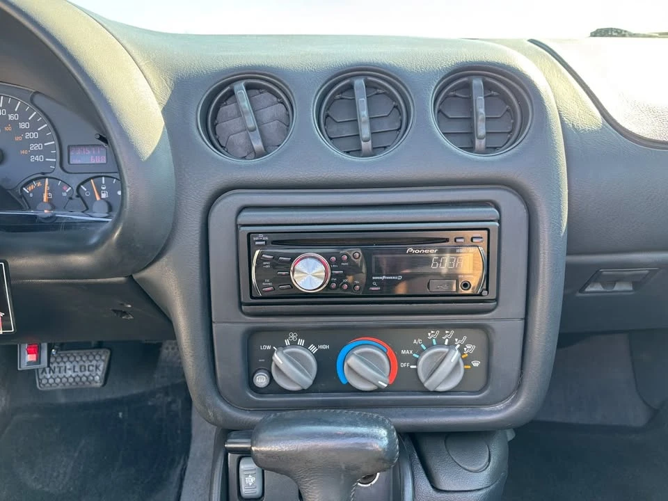 1997 Pontiac Firebird 4th Gen - Image 15 of 20