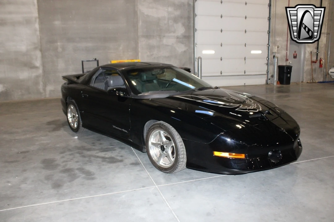 1997 Pontiac Firebird 4th Gen - Image 7 of 21