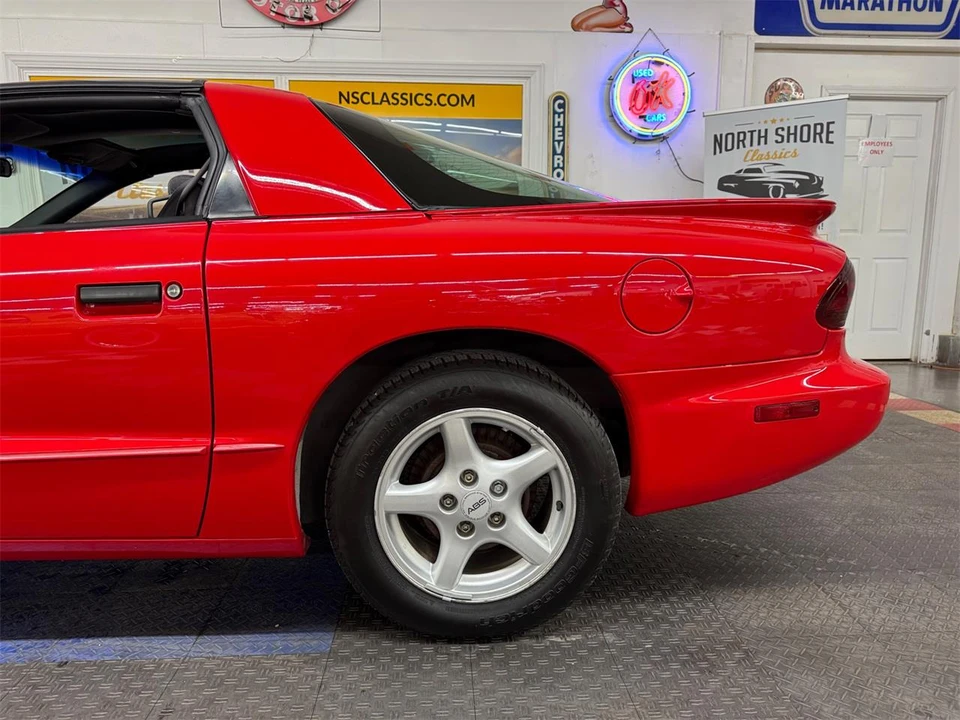 1997 Pontiac Firebird 4th Gen - Image 20 of 31