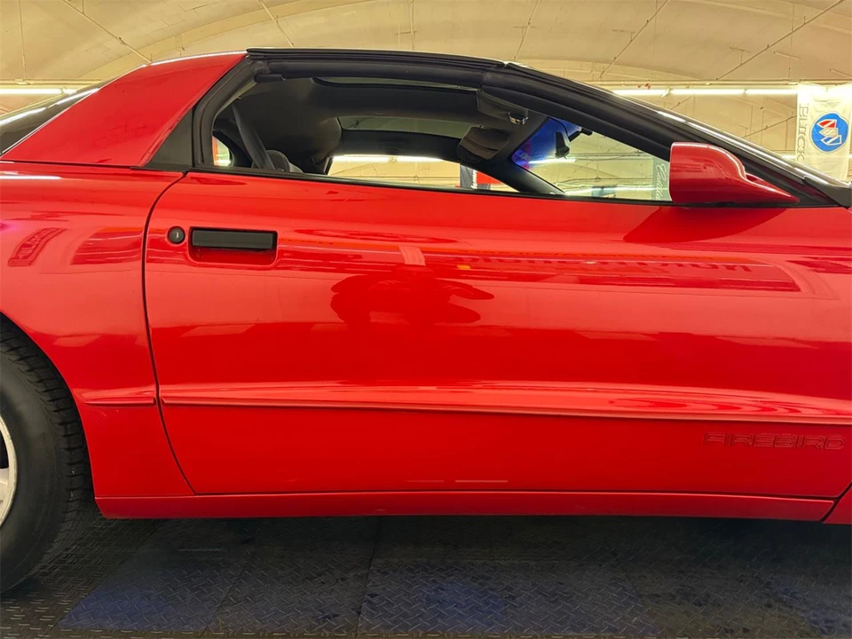 1997 Pontiac Firebird 4th Gen - Image 26 of 31