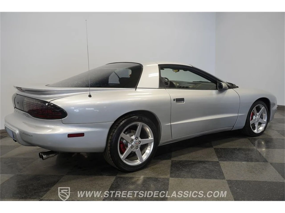 1997 Pontiac Firebird 4th Gen - Image 13 of 31