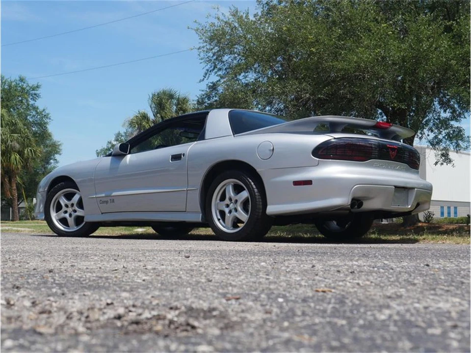 1997 Pontiac Firebird 4th Gen - Image 17 of 31