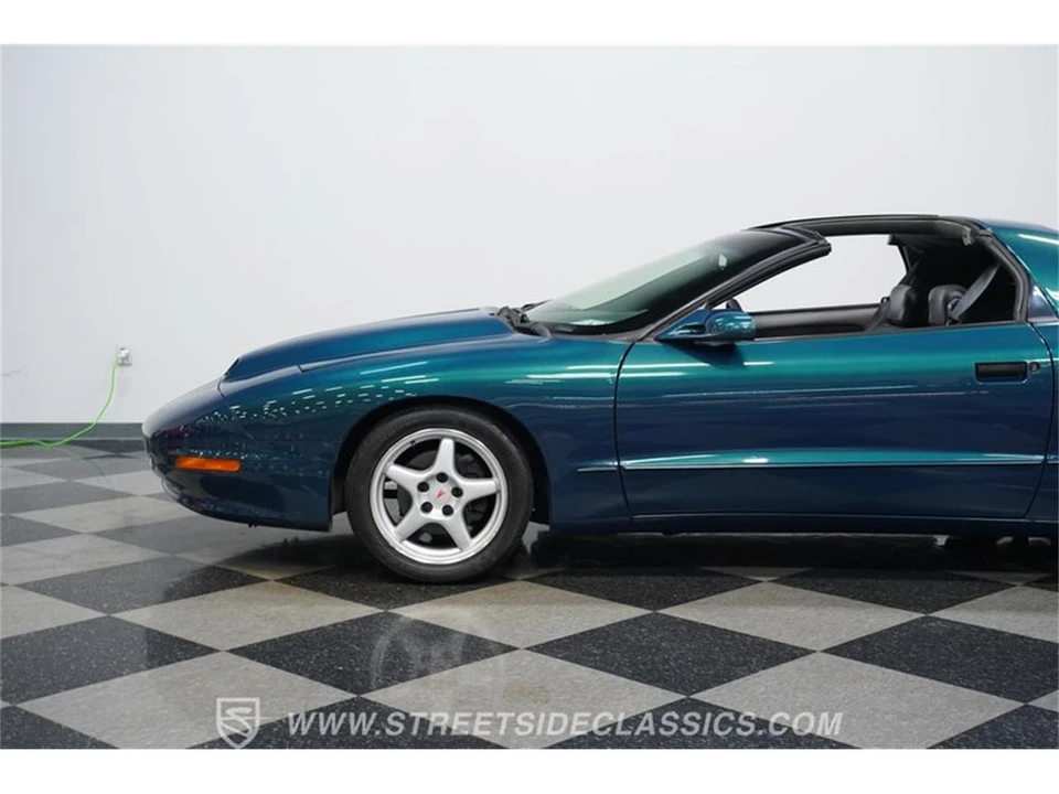 1997 Pontiac Firebird 4th Gen - Image 22 of 31