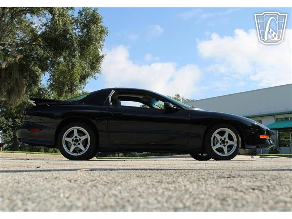 1997 Pontiac Firebird 4th Gen - Image 27 of 31