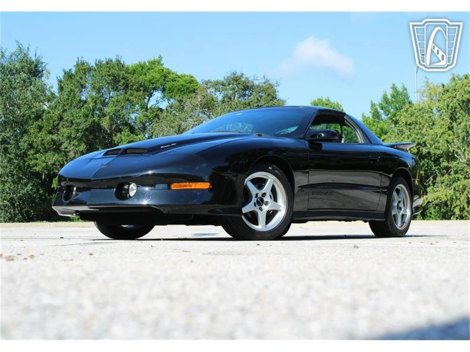1997 Pontiac Firebird 4th Gen - Image 2 of 31