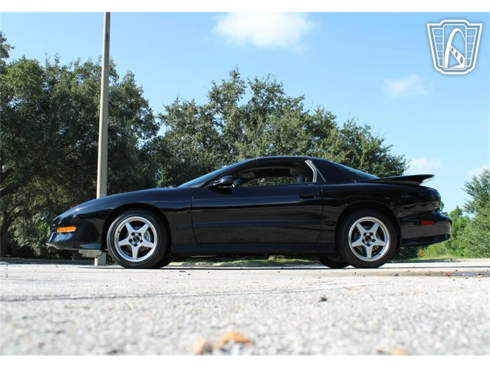 1997 Pontiac Firebird 4th Gen - Image 14 of 31