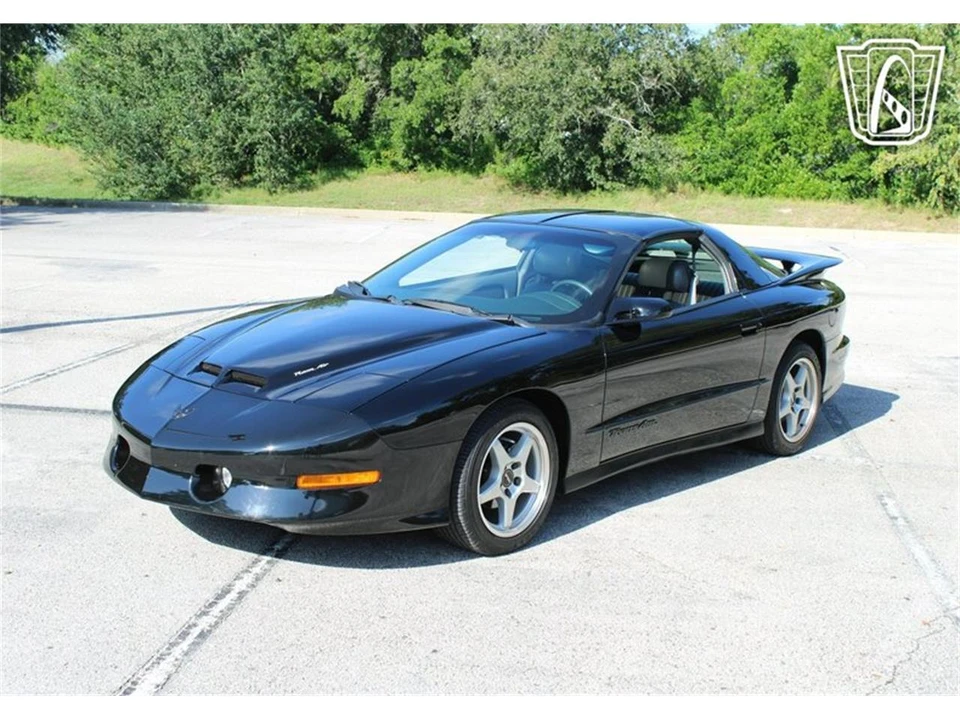 1997 Pontiac Firebird 4th Gen - Image 10 of 31