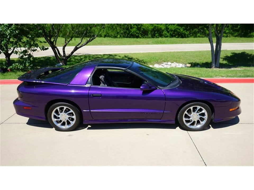 1997 Pontiac Firebird 4th Gen - Image 17 of 31