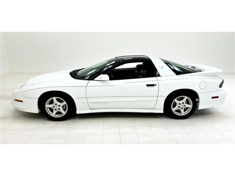 1997 Pontiac Firebird 4th Gen - Image 2 of 31