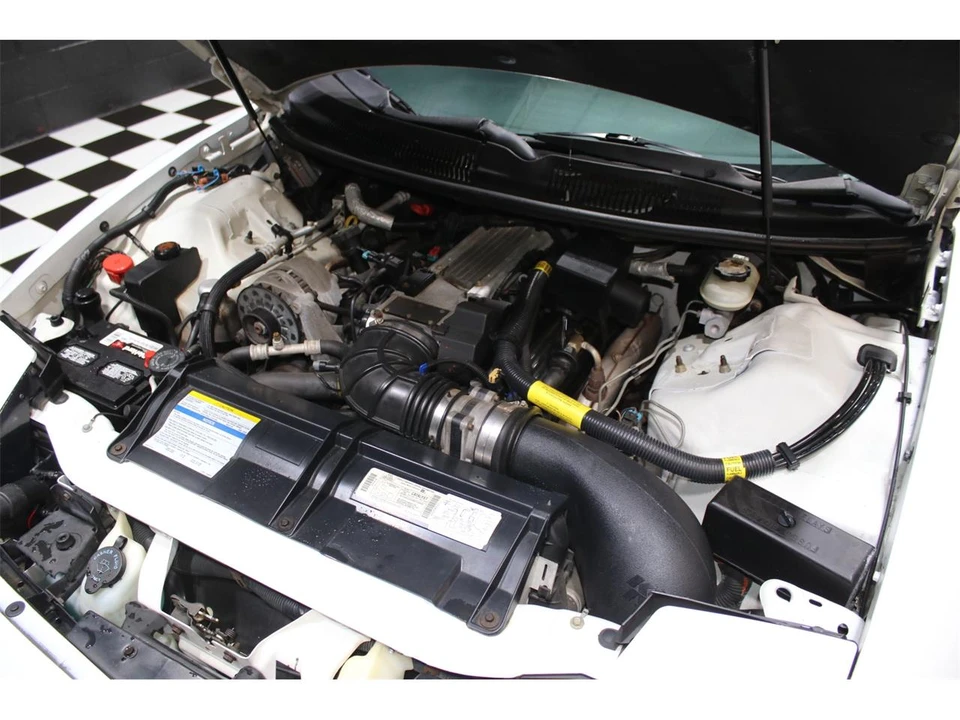 1997 Pontiac Firebird 4th Gen - Image 2 of 31