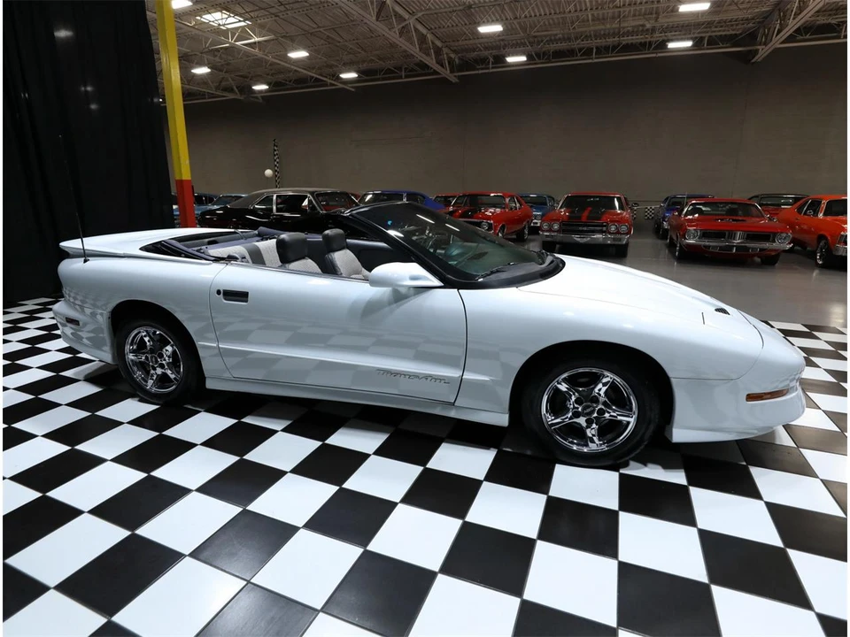 1997 Pontiac Firebird 4th Gen - Image 26 of 31