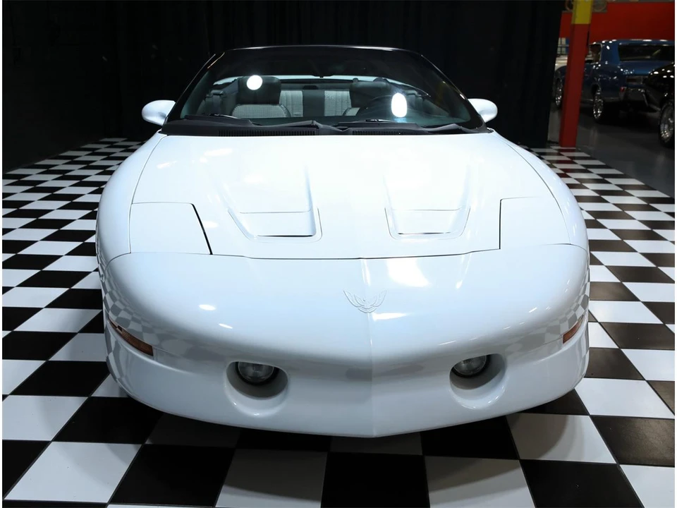 1997 Pontiac Firebird 4th Gen - Image 19 of 31