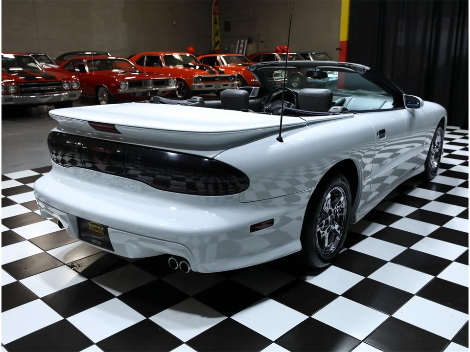 1997 Pontiac Firebird 4th Gen - Image 28 of 31