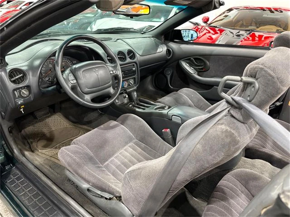 1997 Pontiac Firebird 4th Gen - Image 13 of 30