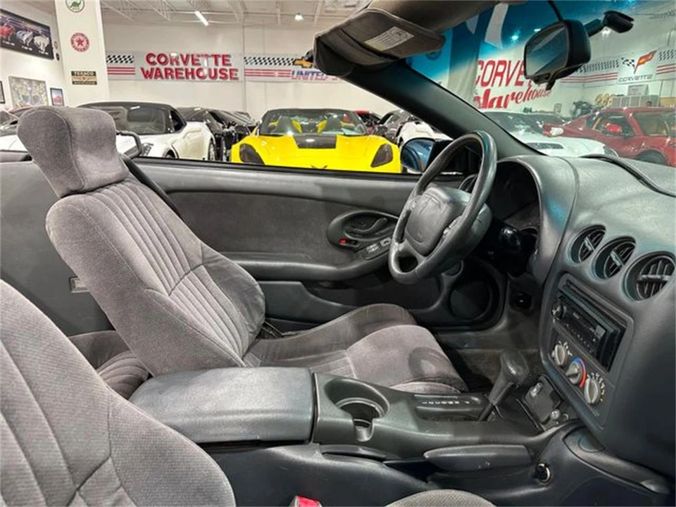 1997 Pontiac Firebird 4th Gen - Image 17 of 30