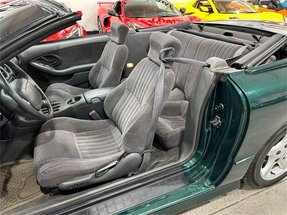 1997 Pontiac Firebird 4th Gen - Image 15 of 30