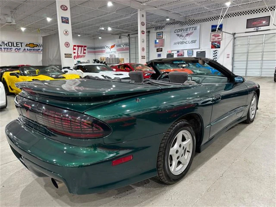 1997 Pontiac Firebird 4th Gen - Image 23 of 30
