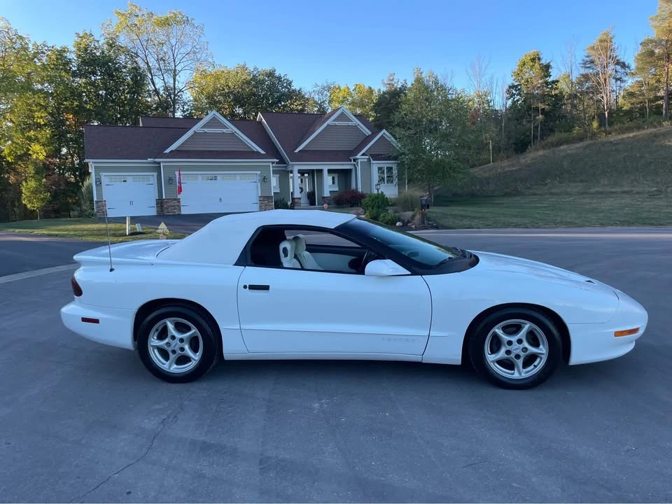 1997 Pontiac Firebird 4th Gen - Image 3 of 10