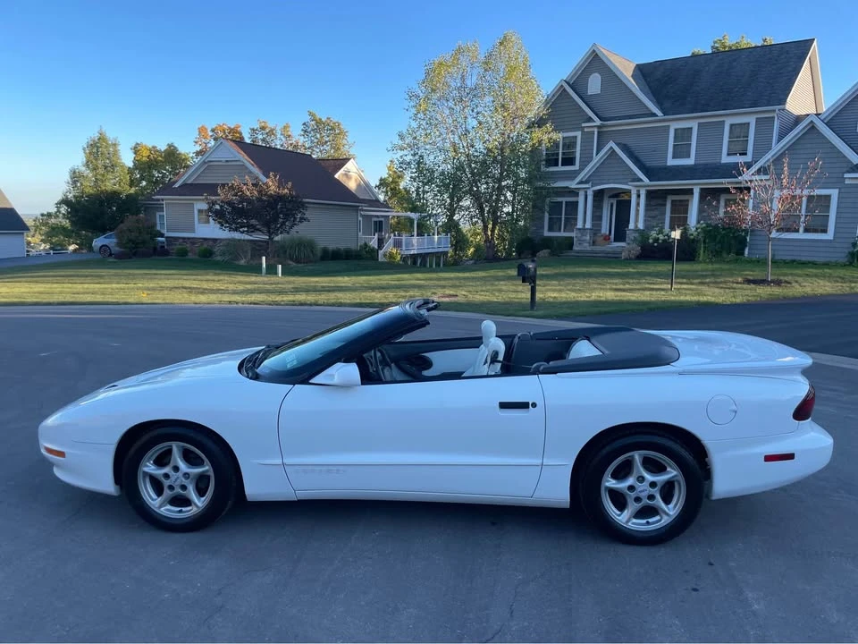 1997 Pontiac Firebird 4th Gen - Image 4 of 10