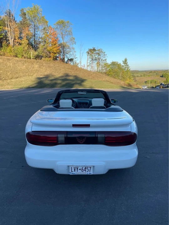 1997 Pontiac Firebird 4th Gen - Image 5 of 10