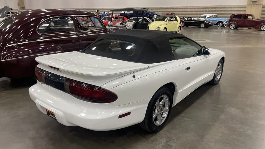 1997 Pontiac Firebird 4th Gen - Image 2 of 5