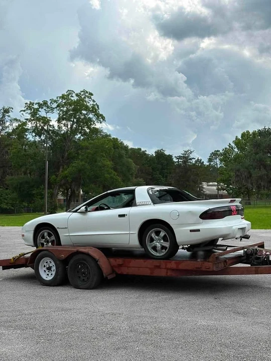 1997 Pontiac Firebird 4th Gen - Image 2 of 8