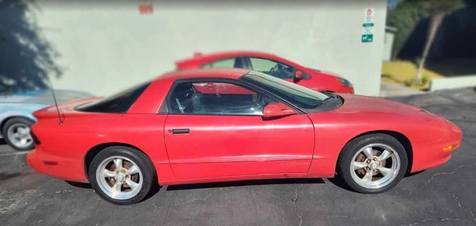 1997 Pontiac Firebird 4th Gen - Image 8 of 13