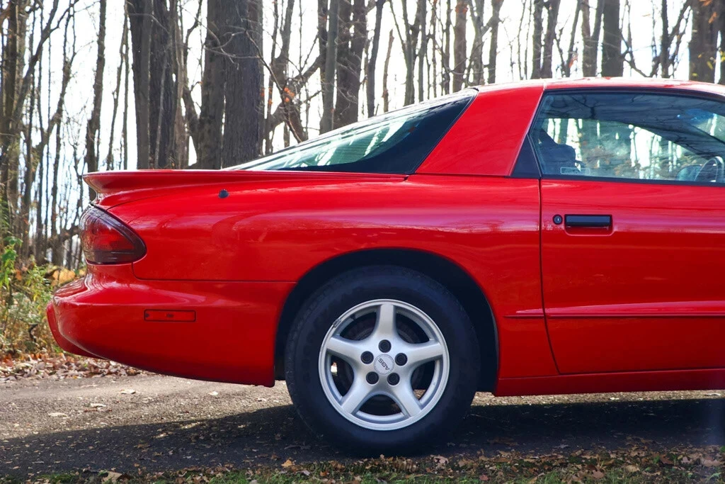 1997 Pontiac Firebird 4th Gen - Image 10 of 12