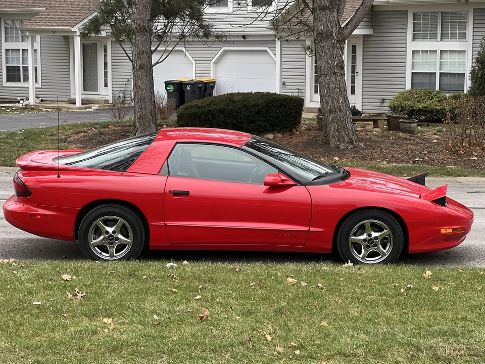 1997 Pontiac Firebird 4th Gen - Image 15 of 31