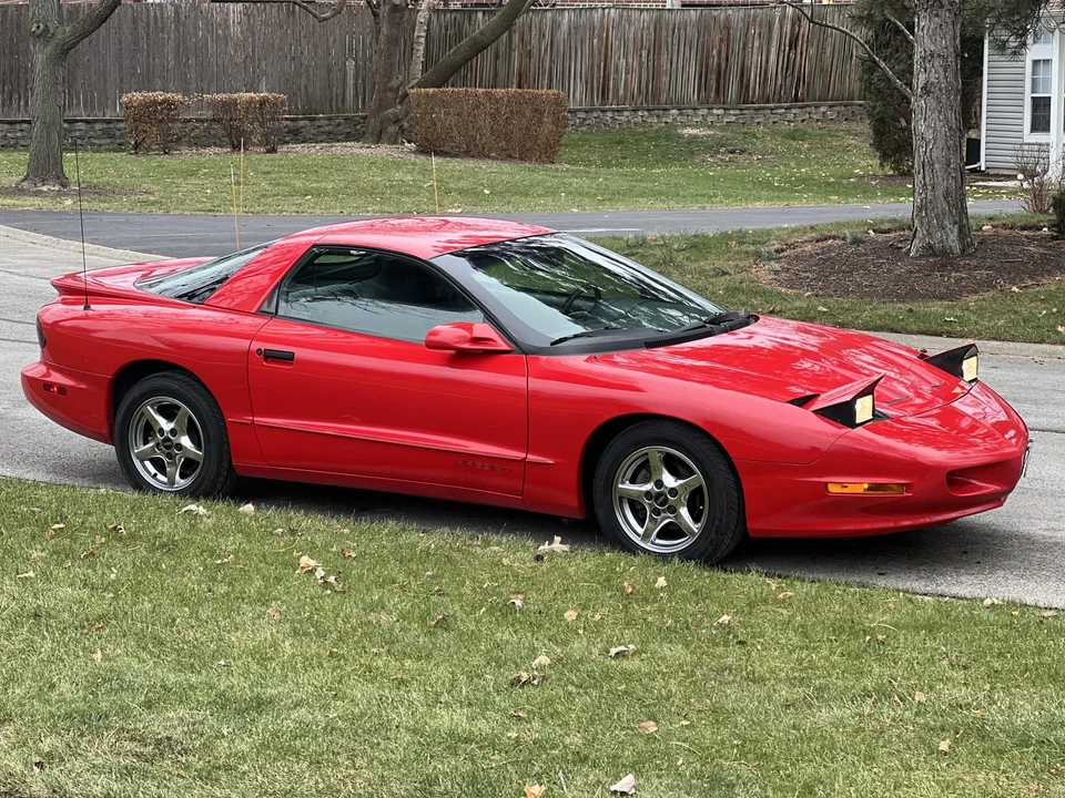 1997 Pontiac Firebird 4th Gen - Image 14 of 31