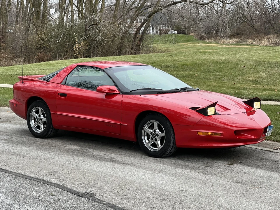 1997 Pontiac Firebird 4th Gen - Image 13 of 31