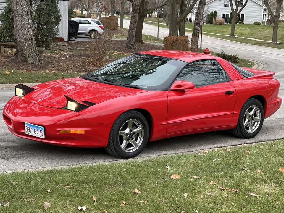 1997 Pontiac Firebird 4th Gen - Image 4 of 31