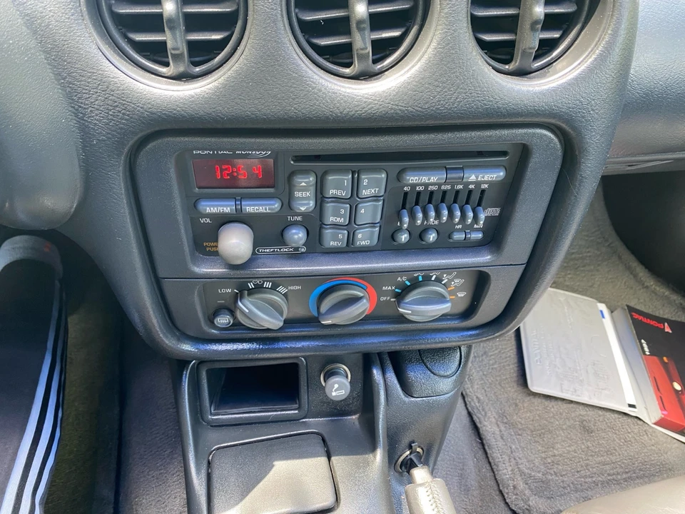 1997 Pontiac Firebird Formula 4th Gen - Image 12 of 13